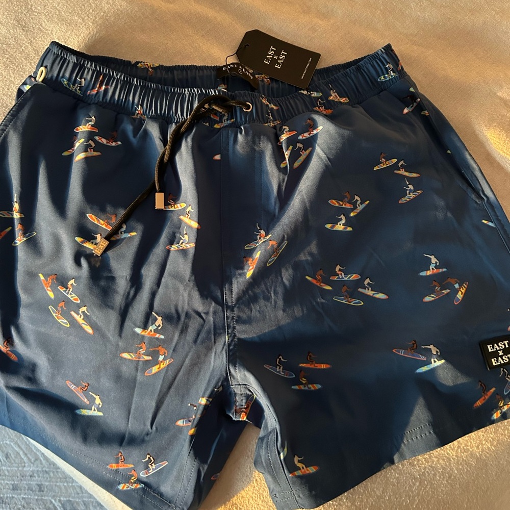 East x East Men’s Large Bathing Suit, Surfer Print